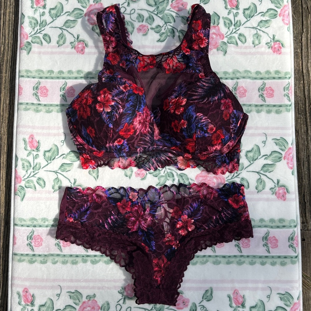 NWT Matching Set - Bralette and Undies